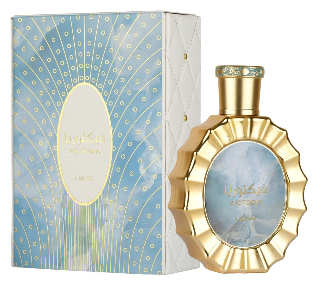 Lattafa Victoria Women EDP 100ml — frasco dorado con panel azul cielo y tapa teal